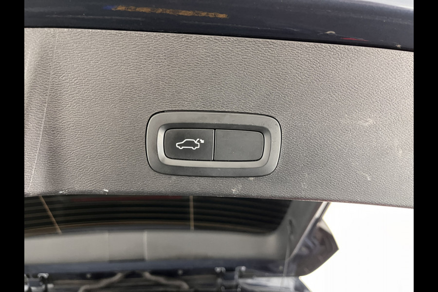 Volvo XC40 1.5 T5 Twin Engine Inscription (INCL-BTW) *PANO | LUXURY-LEATHER | FULL-LED | HARMAN/KARDON-AUDIO | DIGI-COCKPIT | HEATED-COMFORTSEATS | NAVI-FULLMAP | CARPLAY | TOWBAR | 19''ALU*