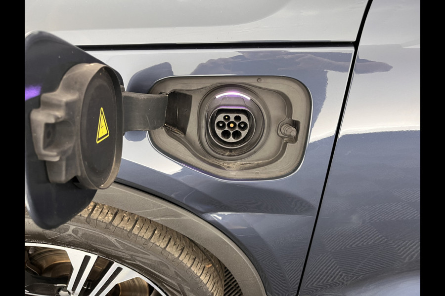 Volvo XC40 1.5 T5 Twin Engine Inscription (INCL-BTW) *PANO | LUXURY-LEATHER | FULL-LED | HARMAN/KARDON-AUDIO | DIGI-COCKPIT | HEATED-COMFORTSEATS | NAVI-FULLMAP | CARPLAY | TOWBAR | 19''ALU*