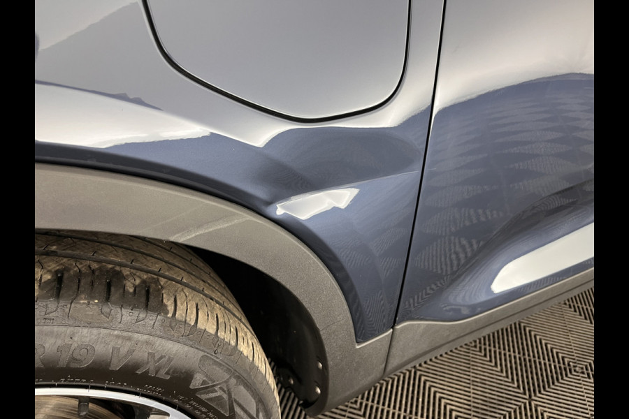 Volvo XC40 1.5 T5 Twin Engine Inscription (INCL-BTW) *PANO | LUXURY-LEATHER | FULL-LED | HARMAN/KARDON-AUDIO | DIGI-COCKPIT | HEATED-COMFORTSEATS | NAVI-FULLMAP | CARPLAY | TOWBAR | 19''ALU*