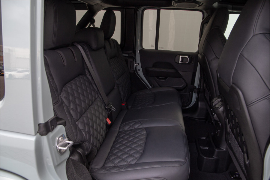 Jeep Wrangler Unlimited 4xe 380pk Brute Richmond Pure Skyview, VOL Nwpr. 155.000,-
