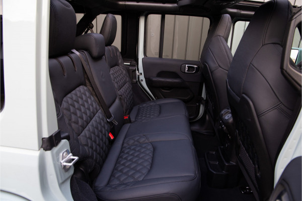 Jeep Wrangler Unlimited 4xe 380pk Brute Richmond Pure Skyview, VOL Nwpr. 155.000,-