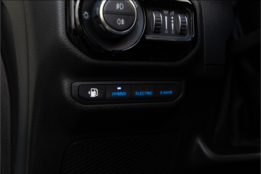 Jeep Wrangler Unlimited 4xe 380pk Brute Richmond Pure Skyview, VOL Nwpr. 155.000,-