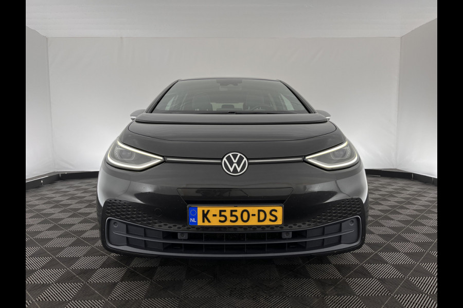 Volkswagen ID.3 First Plus 58 kWh [ 3-Fase ] (INCL.BTW) *FULL-LED | MATRIX-LED | DIGI-COCKPIT | NAVI-FULLMAP | AMBIENT-LIGHT | KEYLESS | CAMERA | COMFORT-SEATS | DAB+ | ECC | PDC | CRUISE | 19''ALU*