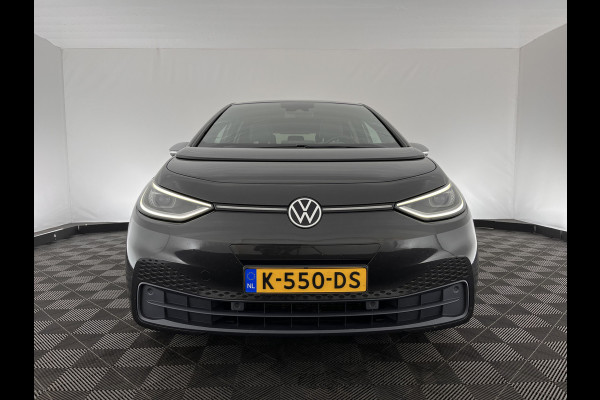 Volkswagen ID.3 First Plus 58 kWh [ 3-Fase ] (INCL.BTW) *FULL-LED | MATRIX-LED | DIGI-COCKPIT | NAVI-FULLMAP | AMBIENT-LIGHT | KEYLESS | CAMERA | COMFORT-SEATS | DAB+ | ECC | PDC | CRUISE | 19''ALU*