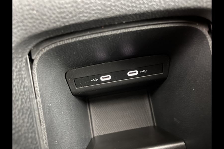 Volkswagen ID.3 First Plus 58 kWh [ 3-Fase ] (INCL.BTW) *FULL-LED | MATRIX-LED | DIGI-COCKPIT | NAVI-FULLMAP | AMBIENT-LIGHT | KEYLESS | CAMERA | COMFORT-SEATS | DAB+ | ECC | PDC | CRUISE | 19''ALU*