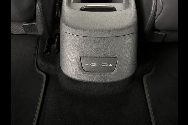 Volkswagen ID.3 First Plus 58 kWh [ 3-Fase ] (INCL.BTW) *FULL-LED | MATRIX-LED | DIGI-COCKPIT | NAVI-FULLMAP | AMBIENT-LIGHT | KEYLESS | CAMERA | COMFORT-SEATS | DAB+ | ECC | PDC | CRUISE | 19''ALU*