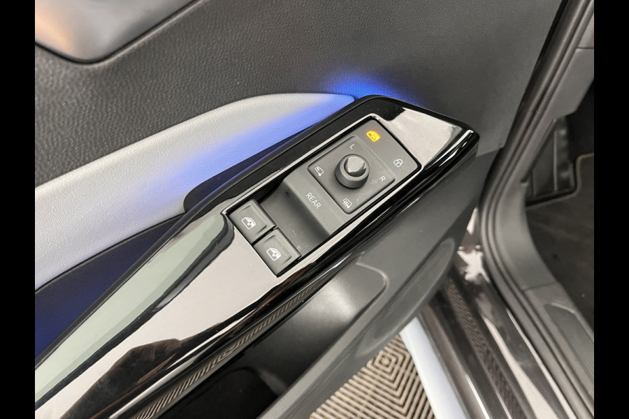 Volkswagen ID.3 First Plus 58 kWh [ 3-Fase ] (INCL.BTW) *FULL-LED | MATRIX-LED | DIGI-COCKPIT | NAVI-FULLMAP | AMBIENT-LIGHT | KEYLESS | CAMERA | COMFORT-SEATS | DAB+ | ECC | PDC | CRUISE | 19''ALU*