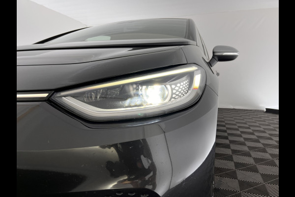 Volkswagen ID.3 First Plus 58 kWh [ 3-Fase ] (INCL.BTW) *FULL-LED | MATRIX-LED | DIGI-COCKPIT | NAVI-FULLMAP | AMBIENT-LIGHT | KEYLESS | CAMERA | COMFORT-SEATS | DAB+ | ECC | PDC | CRUISE | 19''ALU*