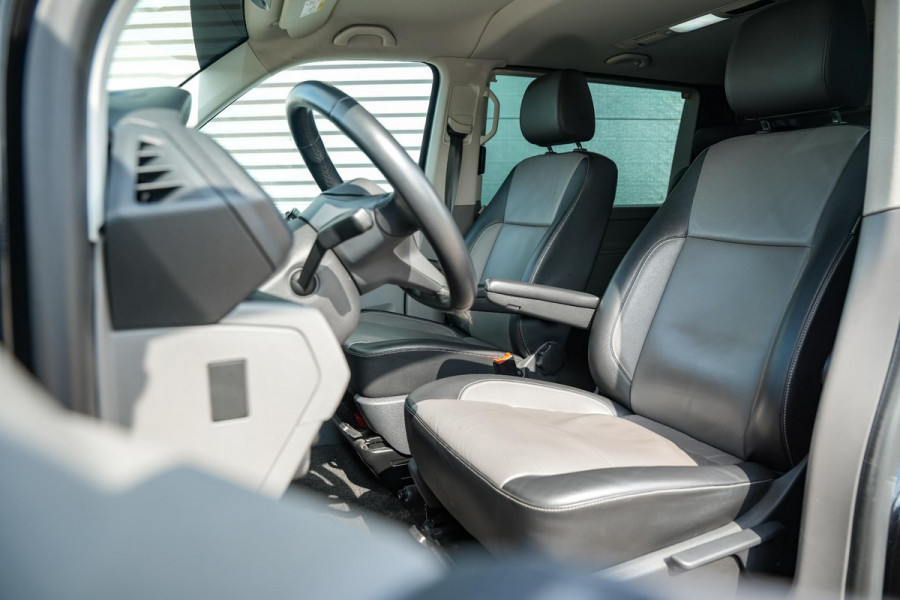 Volkswagen Transporter 2.0 TDI L2H1 31 DC Highline Caravalle ABT Elek Schuifdeur 2x ACC Camera Virtual Dash DAB+ Leer