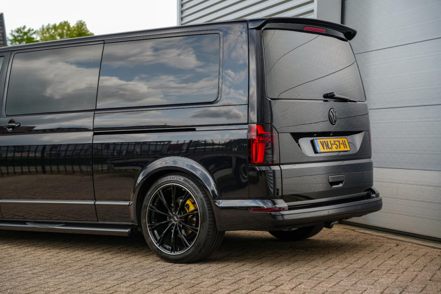 Volkswagen Transporter 2.0 TDI L2H1 31 DC Highline Caravalle ABT Elek Schuifdeur 2x ACC Camera Virtual Dash DAB+ Leer