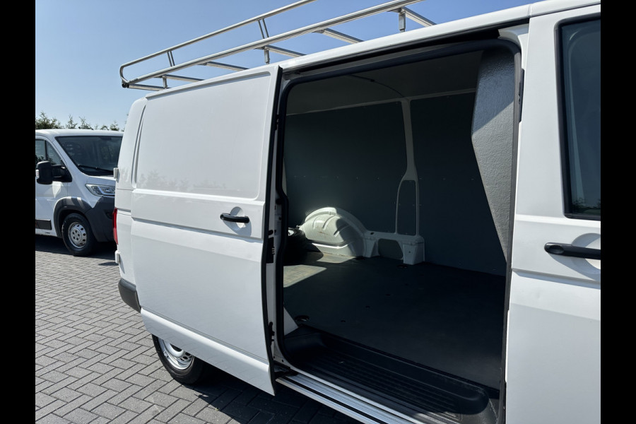Volkswagen Transporter 2.0 TDI 102 PK / L2H1 / 1e EIG. / 58.404 KM / IMPERIAAL / TREKHAAK / AIRCO / CRUISE CONTROL