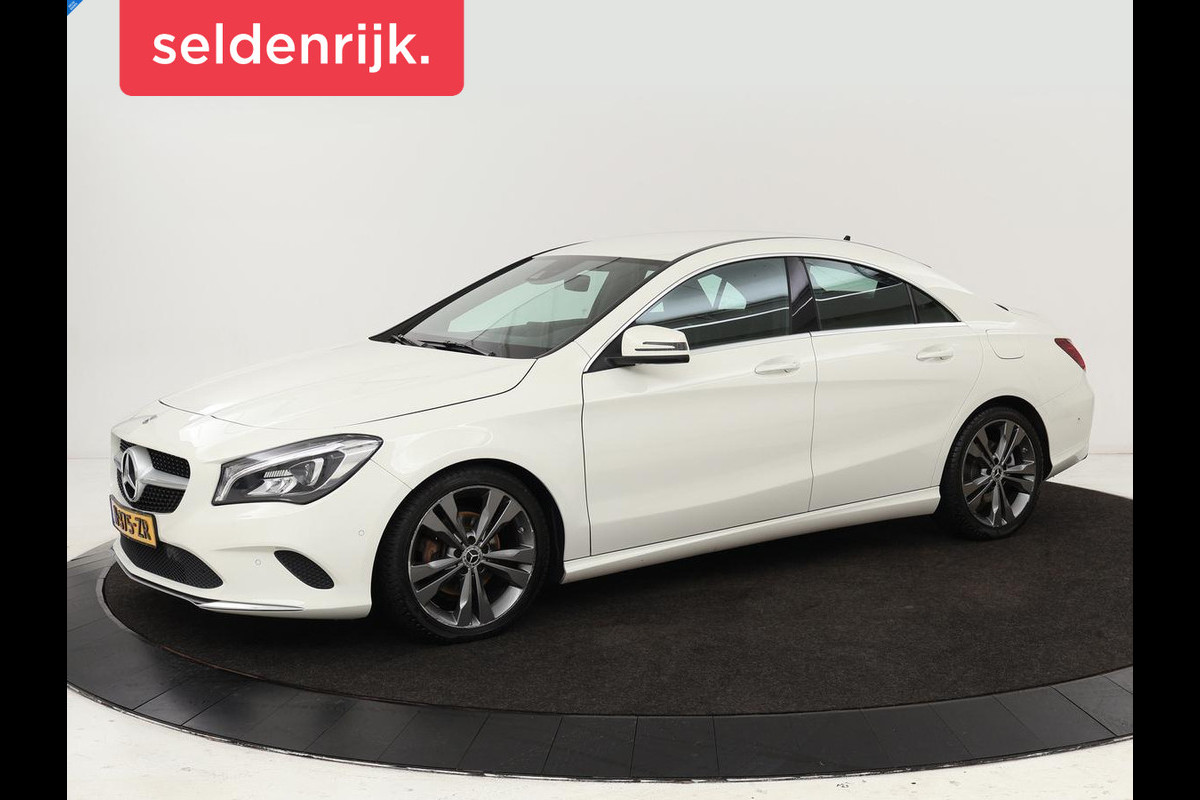 Mercedes-Benz CLA-Klasse 180 Urban | Stoelverwarming | Sportstoelen | Navigatie | Park Assist | Full LED | Half leder | Cruise control | Airco | Bluetooth Mercedes-Benz CLA-Klasse 180 Urban | Stoelverwarming | Sportstoelen | Navigatie | Park Assist | Full LED | Half leder | Cruise control | Airco | Bluetooth