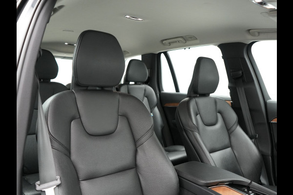Volvo XC90 T8 Recharge AWD Inscription Plug In Hybrid 394pk 7 Persoons Dealer O.H. INCL BTW PHEV | Lederen Sportstoelen Memory | Pilot Assist | Trekhaak af Fabriek | Adaptive Cruise | Navigatie | Camera | Apple Carplay | L.M. 20" | DAB |