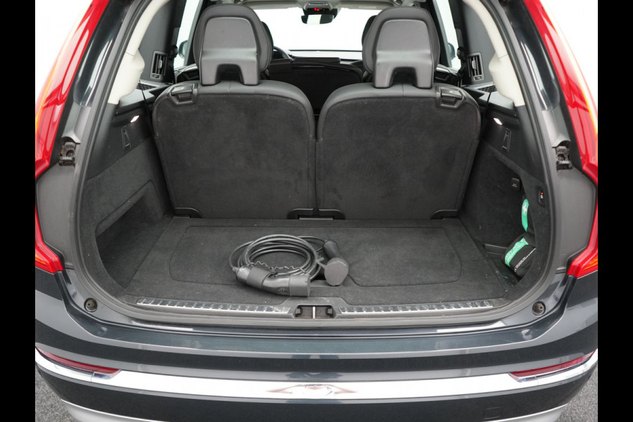 Volvo XC90 T8 Recharge AWD Inscription Plug In Hybrid 394pk 7 Persoons Dealer O.H. INCL BTW PHEV | Lederen Sportstoelen Memory | Pilot Assist | Trekhaak af Fabriek | Adaptive Cruise | Navigatie | Camera | Apple Carplay | L.M. 20" | DAB |