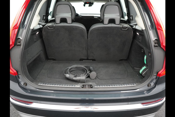 Volvo XC90 T8 Recharge AWD Inscription Plug In Hybrid 394pk 7 Persoons Dealer O.H. INCL BTW PHEV | Lederen Sportstoelen Memory | Pilot Assist | Trekhaak af Fabriek | Adaptive Cruise | Navigatie | Camera | Apple Carplay | L.M. 20" | DAB |