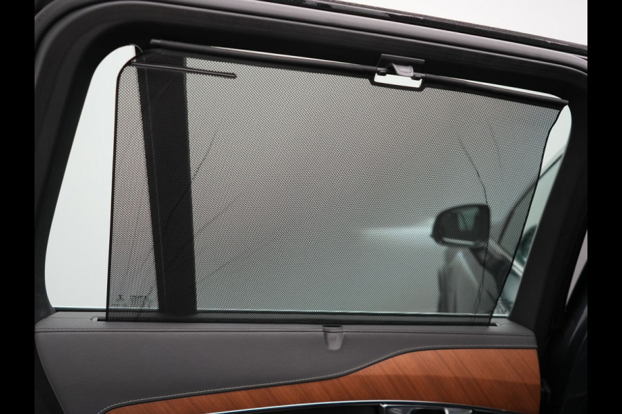 Volvo XC90 T8 Recharge AWD Inscription Plug In Hybrid 394pk 7 Persoons Dealer O.H. INCL BTW PHEV | Lederen Sportstoelen Memory | Pilot Assist | Trekhaak af Fabriek | Adaptive Cruise | Navigatie | Camera | Apple Carplay | L.M. 20" | DAB |