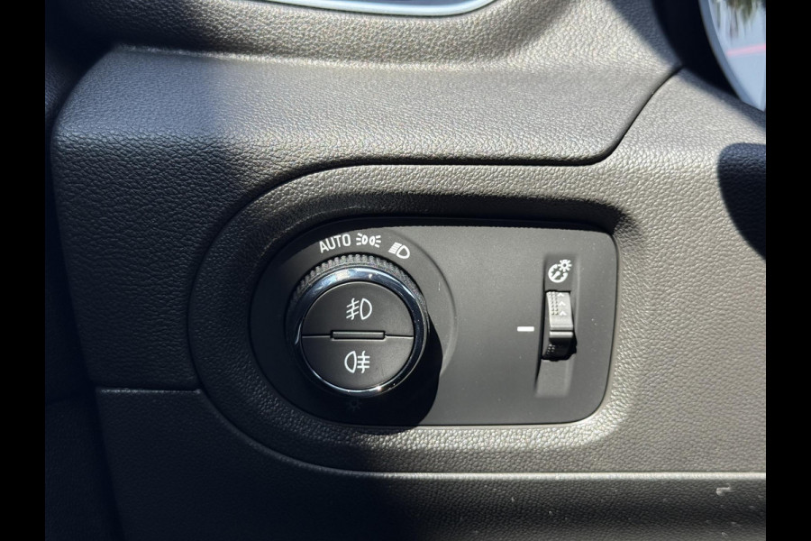 Opel Grandland X 1.2 Turbo Innovation Automaat,1e Eigenaar,Camera,Navi,Pdc V+A,Lm Velgen,Leder,Stoelverwarming,Stoelverkoeling,Dodehoek,Stuurverwarming,131pk,Apk tot 08-2026