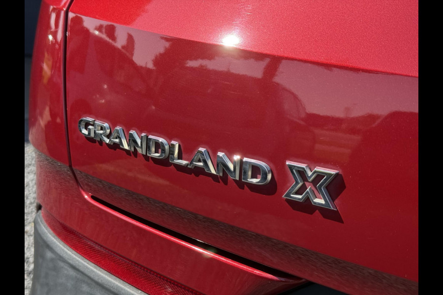Opel Grandland X 1.2 Turbo Innovation Automaat,1e Eigenaar,Camera,Navi,Pdc V+A,Lm Velgen,Leder,Stoelverwarming,Stoelverkoeling,Dodehoek,Stuurverwarming,131pk,Apk tot 08-2026