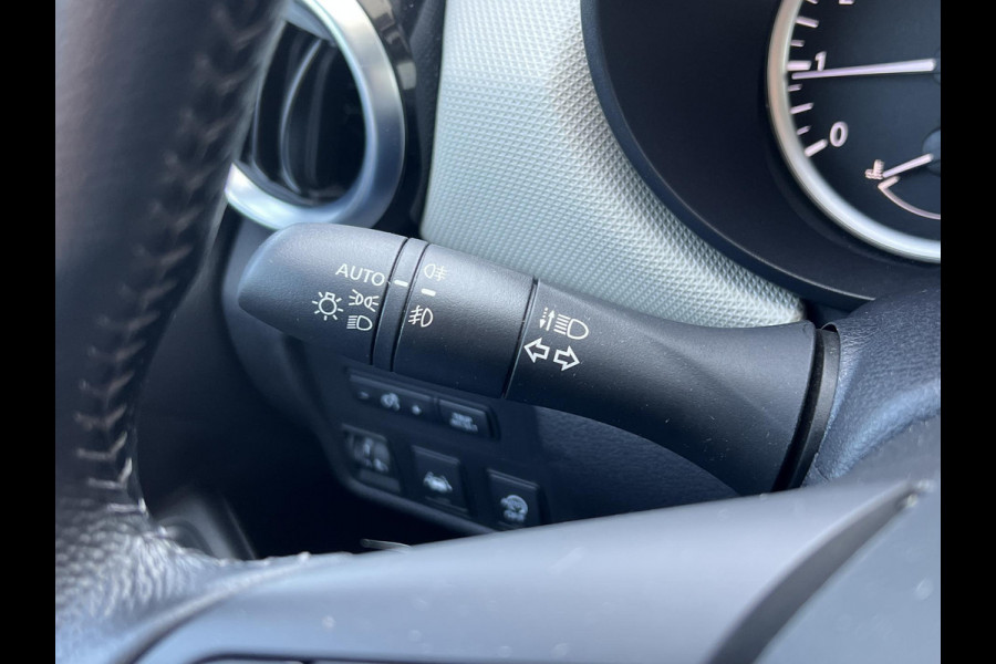 Nissan Micra 0.9 IG-T N-Connecta | navigatie | stoelverwarming | keyless entry | cruise control | climate control | achteruitrijcamera