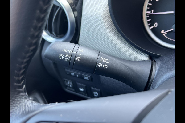 Nissan Micra 0.9 IG-T N-Connecta | navigatie | stoelverwarming | keyless entry | cruise control | climate control | achteruitrijcamera