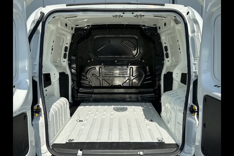 Fiat Fiorino 1.4 BENZINE / 71.231 KM / BPM VRIJ !! / AIRCO / IDEAAL VOOR PARTICULIER GEBRUIK !!