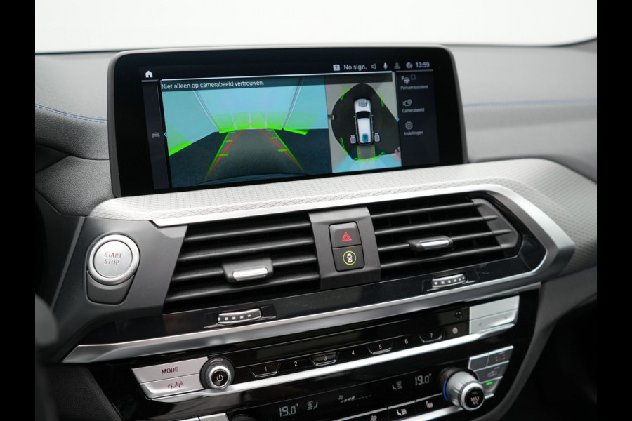 BMW X3 xDrive30e M Sport Plug In Hybrid 293pk Dealer O.H PHEV | Panodak | Adaptive Cruise | Head Up | 360 Camera | Harmand Kardon | Lederen Sportstoelen Memory | 20 "L.M | Sfeerverlichting | Virtual |