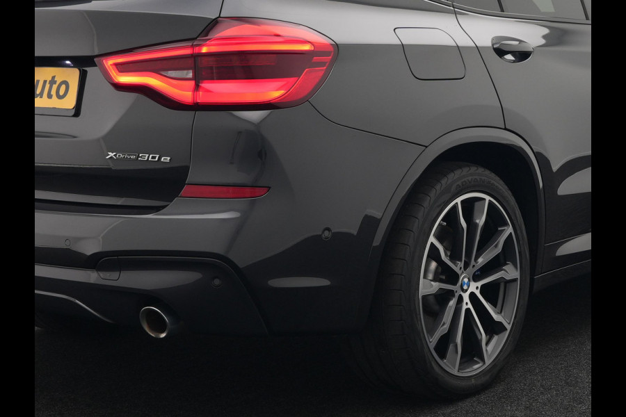 BMW X3 xDrive30e M Sport Plug In Hybrid 293pk Dealer O.H PHEV | Panodak | Adaptive Cruise | Head Up | 360 Camera | Harmand Kardon | Lederen Sportstoelen Memory | 20 "L.M | Sfeerverlichting | Virtual |