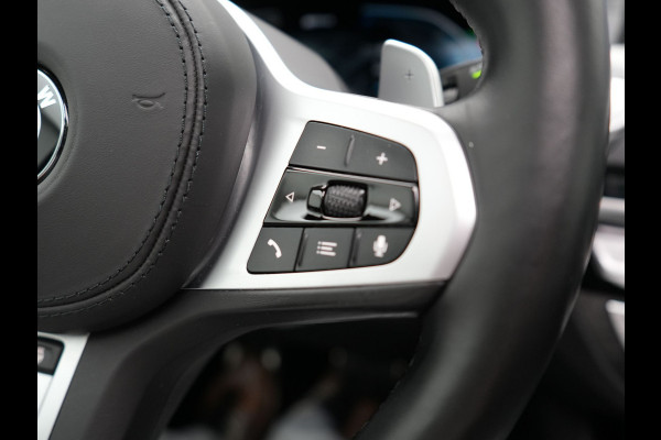BMW X3 xDrive30e M Sport Plug In Hybrid 293pk Dealer O.H PHEV | Panodak | Adaptive Cruise | Head Up | 360 Camera | Harmand Kardon | Lederen Sportstoelen Memory | 20 "L.M | Sfeerverlichting | Virtual |