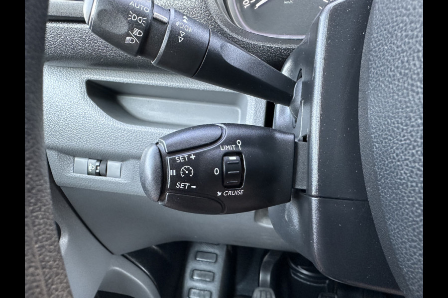 Peugeot Expert 2.0 HDI 123 PK / L2H1 / 1e EIG. / 82.553 KM / TREKHAAK / AIRCO / CRUISE / NAVI