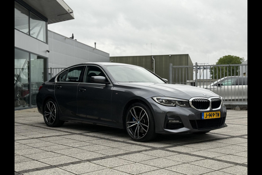 BMW 3-serie 330e Aut. Hybrid M-Sport | Sport Leder | Navi | Carplay | Xenon-LED |