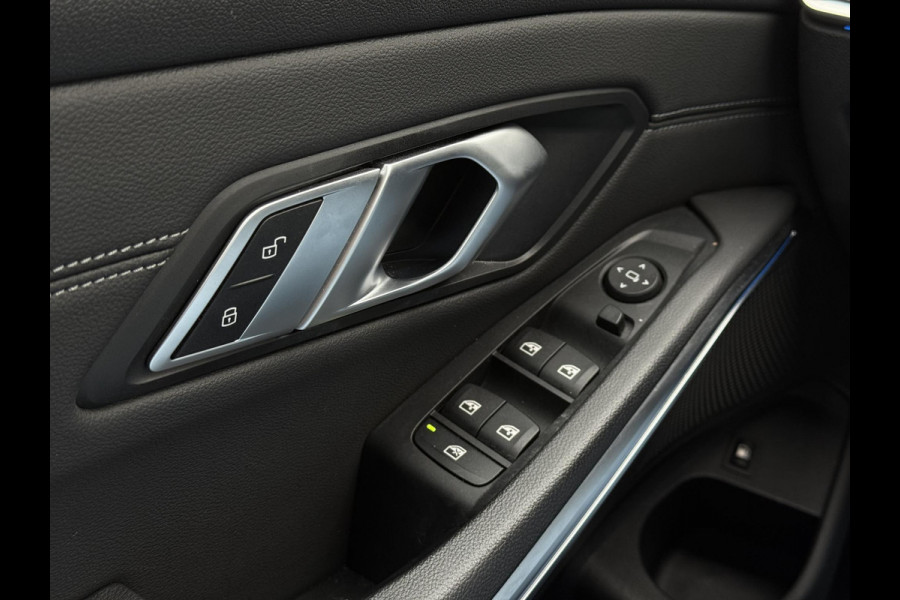 BMW 3-serie 330e Aut. Hybrid M-Sport | Sport Leder | Navi | Carplay | Xenon-LED |