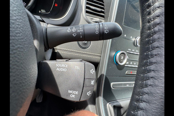 Renault Scénic TCe 140 Intens 1e eigenaar / LM 20'' / Navi / P-sensoren V&A / Camera / Clima /