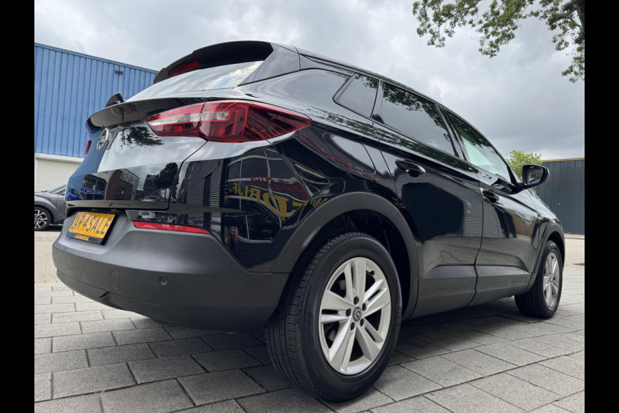 Opel Grandland X 1.2 Turbo Business Edition - Automaat I Navigatie I Airco I PDC I Comfort pakket I Dealer onderhouden