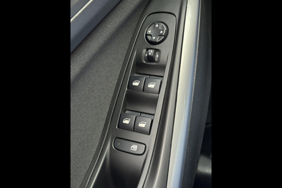 Opel Grandland X 1.2 Turbo Business Edition - Automaat I Navigatie I Airco I PDC I Comfort pakket I Dealer onderhouden