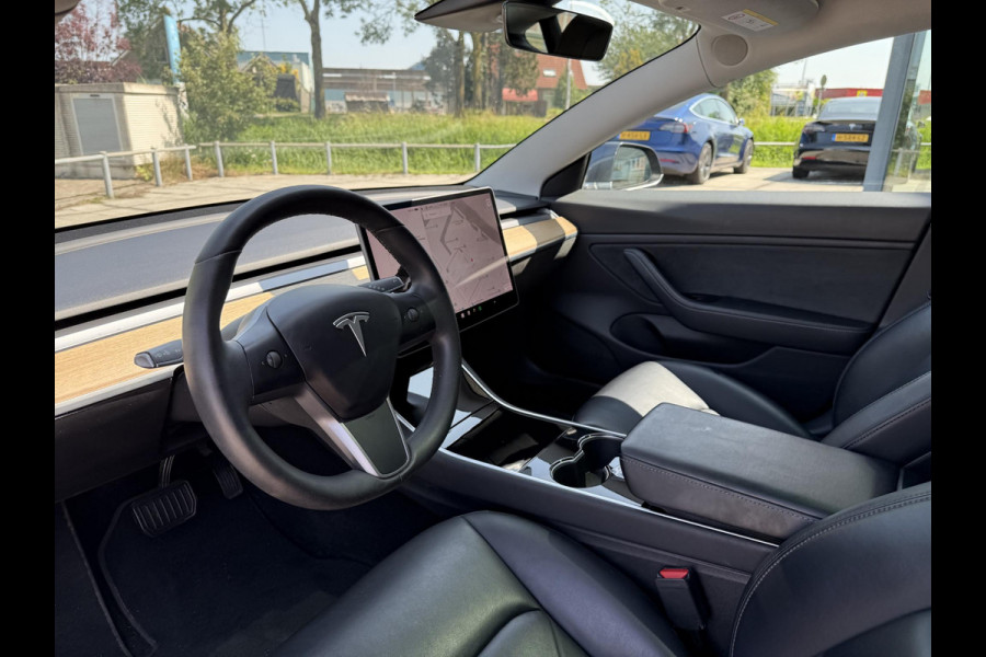 Tesla Model 3 Long Range Dual AWD | Autopilot | Panorama | Leder |