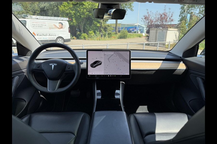 Tesla Model 3 Long Range Dual AWD | Autopilot | Panorama | Leder |