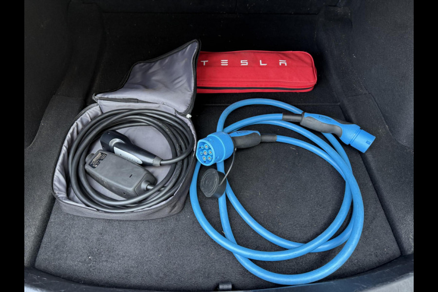 Tesla Model 3 Long Range Dual AWD | Autopilot | Panorama | Leder |