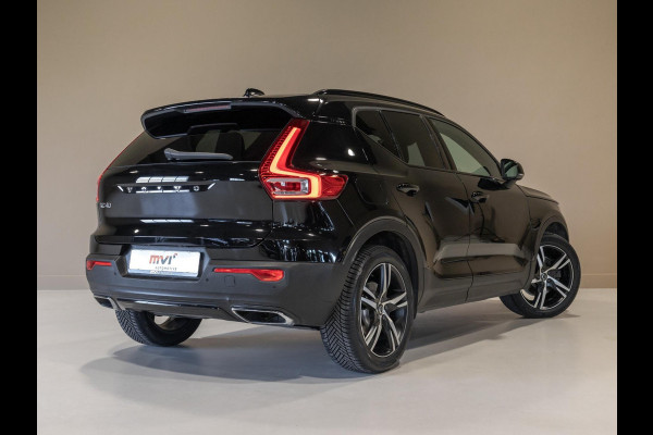 Volvo XC40 2.0 T5 AWD R-Design / 247pk / Trekhaak / Harman kardon / Stoelverwarming voor en achter /