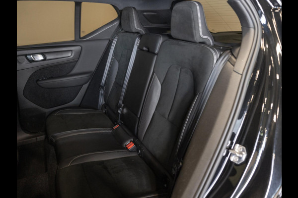 Volvo XC40 2.0 T5 AWD R-Design / 247pk / Trekhaak / Harman kardon / Stoelverwarming voor en achter /