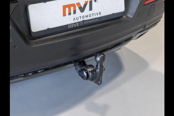 Volvo XC40 2.0 T5 AWD R-Design / 247pk / Trekhaak / Harman kardon / Stoelverwarming voor en achter /