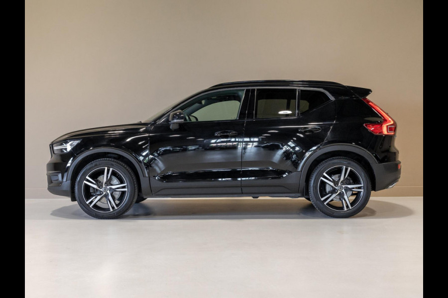 Volvo XC40 2.0 T5 AWD R-Design / 247pk / Trekhaak / Harman kardon / Stoelverwarming voor en achter /