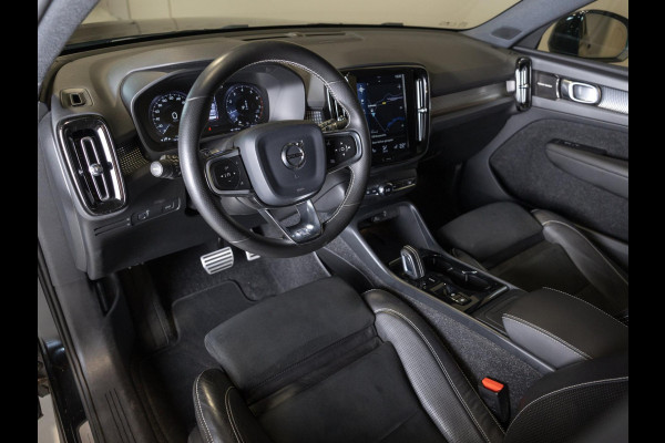 Volvo XC40 2.0 T5 AWD R-Design / 247pk / Trekhaak / Harman kardon / Stoelverwarming voor en achter /