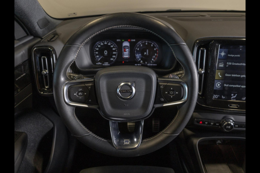 Volvo XC40 2.0 T5 AWD R-Design / 247pk / Trekhaak / Harman kardon / Stoelverwarming voor en achter /
