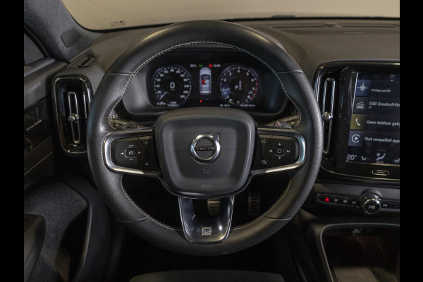 Volvo XC40 2.0 T5 AWD R-Design / 247pk / Trekhaak / Harman kardon / Stoelverwarming voor en achter /
