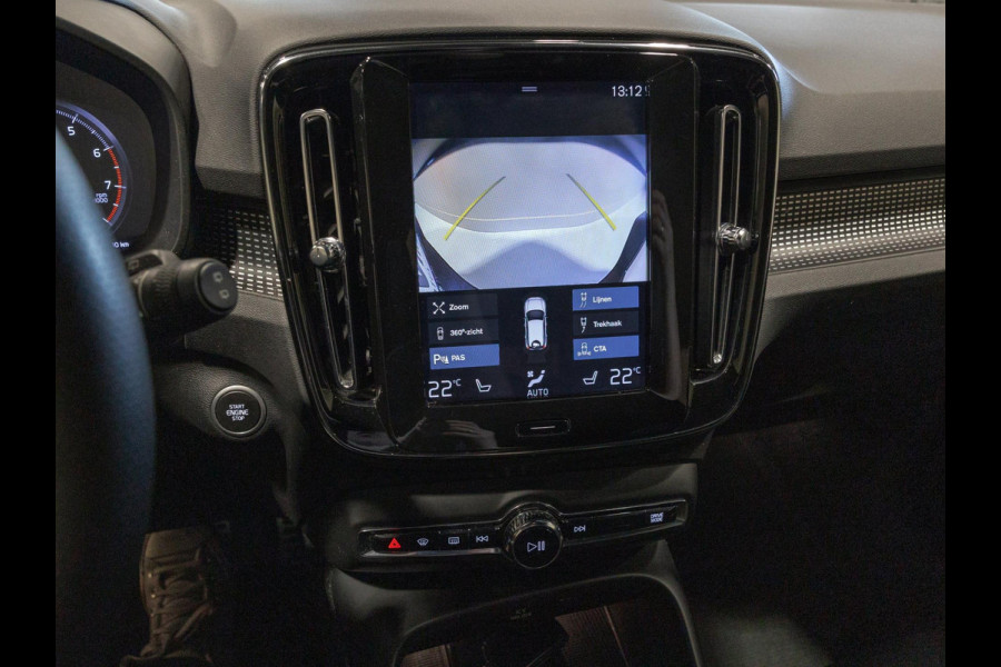Volvo XC40 2.0 T5 AWD R-Design / 247pk / Trekhaak / Harman kardon / Stoelverwarming voor en achter /
