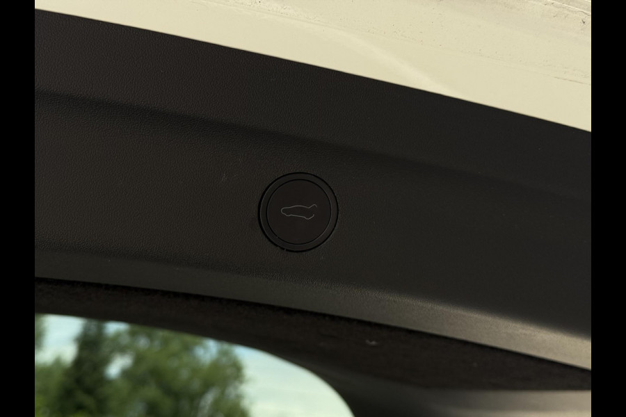 Tesla Model Y Long Range Dual AWD | Autopilot | Panorama | Leder | Trekhaak |