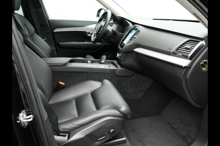 Volvo XC90 T8 Recharge AWD Inscription Plug In Hybrid 394pk 7 Persoons Dealer O.H. INCL BTW PHEV | Lederen Sportstoelen Verwarmd | Pilot Assist | Navigatie | Adaptive Cruise | Virtual | Camera | Apple Carplay | DAB | L.M. 19" |
