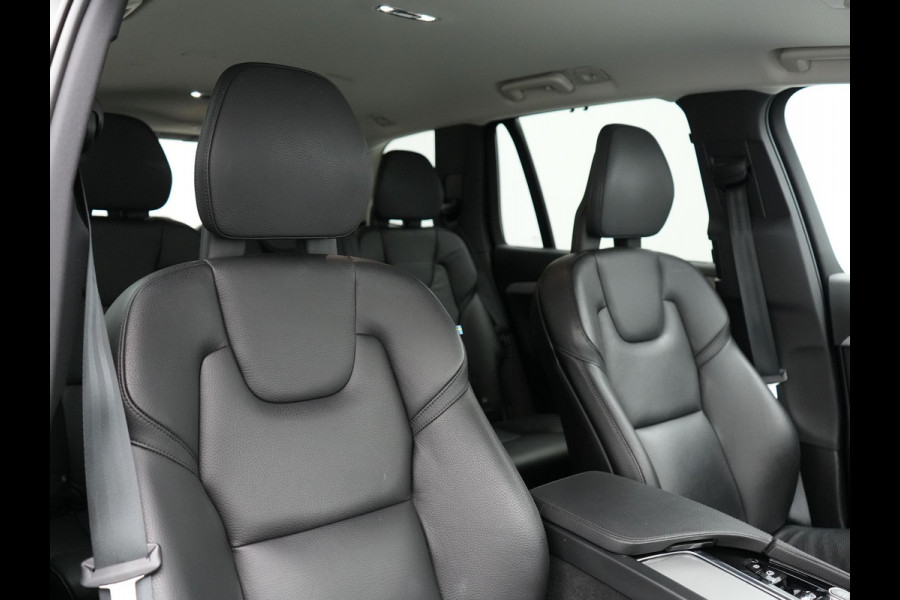 Volvo XC90 T8 Recharge AWD Inscription Plug In Hybrid 394pk 7 Persoons Dealer O.H. INCL BTW PHEV | Lederen Sportstoelen Verwarmd | Pilot Assist | Navigatie | Adaptive Cruise | Virtual | Camera | Apple Carplay | DAB | L.M. 19" |