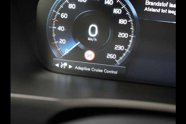 Volvo XC90 T8 Recharge AWD Inscription Plug In Hybrid 394pk 7 Persoons Dealer O.H. INCL BTW PHEV | Lederen Sportstoelen Verwarmd | Pilot Assist | Navigatie | Adaptive Cruise | Virtual | Camera | Apple Carplay | DAB | L.M. 19" |