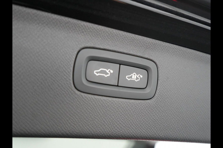 Volvo XC90 T8 Recharge AWD Inscription Plug In Hybrid 394pk 7 Persoons Dealer O.H. INCL BTW PHEV | Lederen Sportstoelen Verwarmd | Pilot Assist | Navigatie | Adaptive Cruise | Virtual | Camera | Apple Carplay | DAB | L.M. 19" |